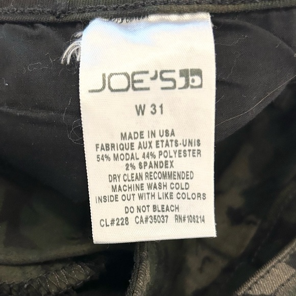 JOE’S Jeans Black Green Army, Leaf Print Pants, Stretch - size 31 - Picture 9 of 9